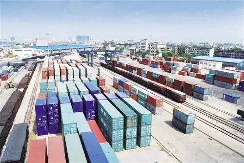 Зазор таможен порта Даляни китайский обеспечивая безбумажные подписывая обслуживания