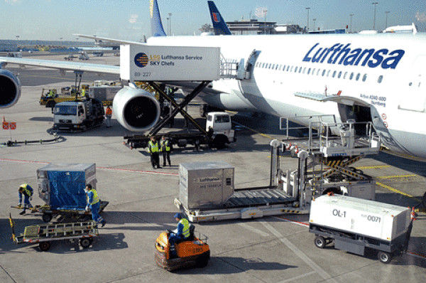 Quality Global Air Freight Forwarder China To Northern Europe Airport To Airport Airport To Door factory